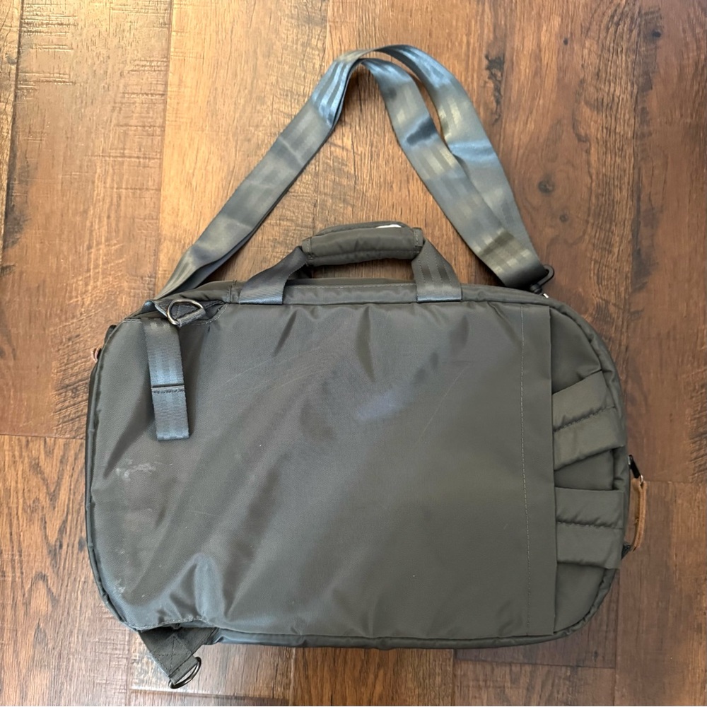 BROOKLYN INDUSTRIES convertible backpack/briefcase, unisex - Picture 2 of 15